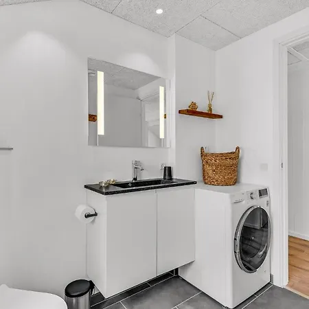 Casa de Férias Three-bedroom In Hvide Sande *