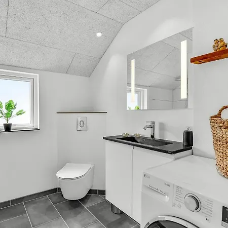 Three-bedroom In Hvide Sande Casa de Férias Havrvig