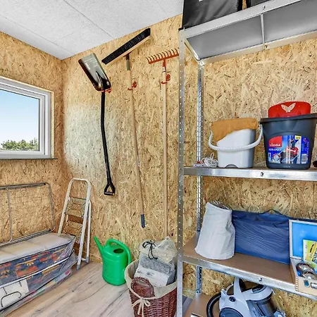 Three-bedroom In Hvide Sande Havrvig