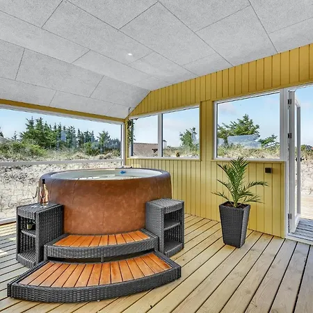 Casa de Férias Three-bedroom In Hvide Sande
